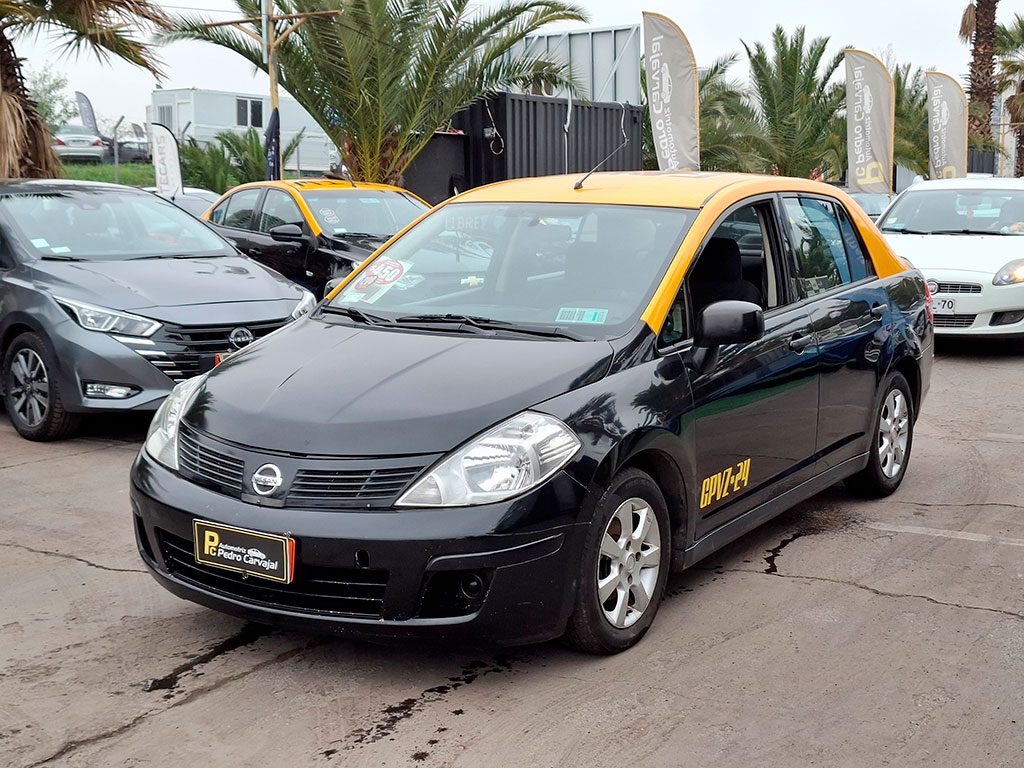 NISSAN TIIDA