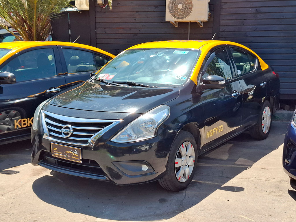 NISSAN VERSA