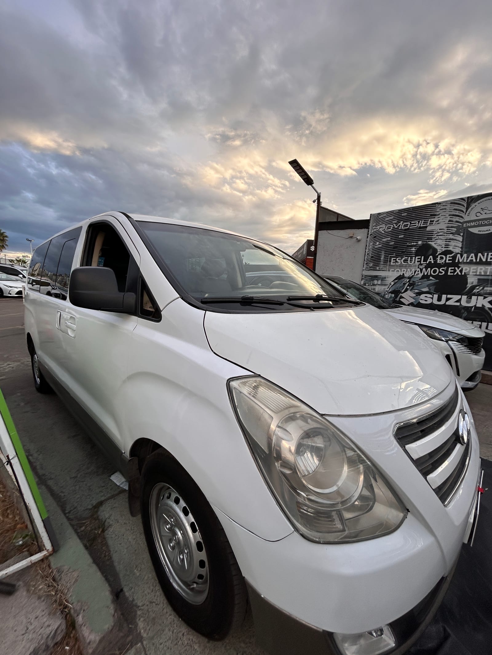 HYUNDAI NEW H1