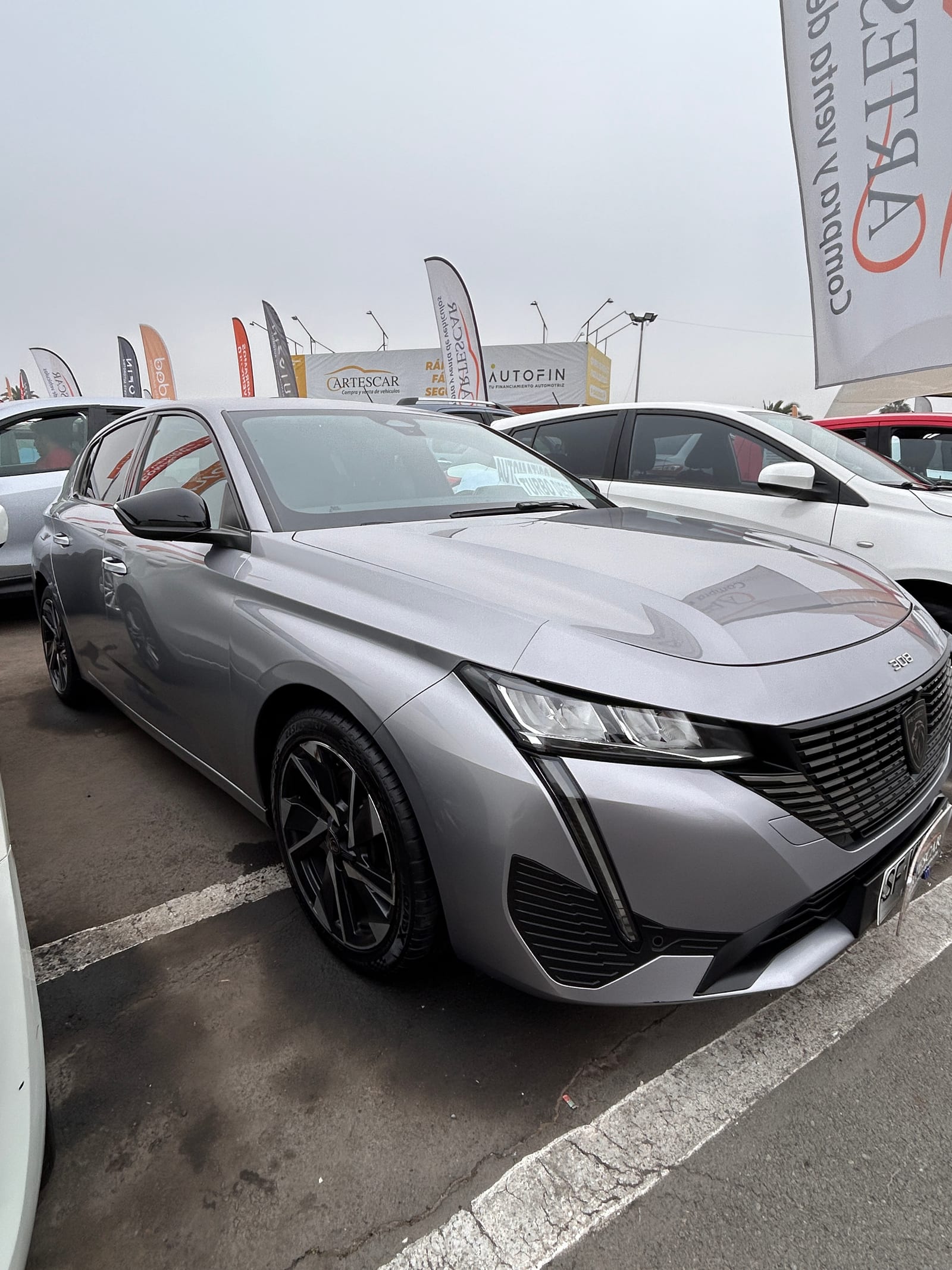 PEUGEOT 308