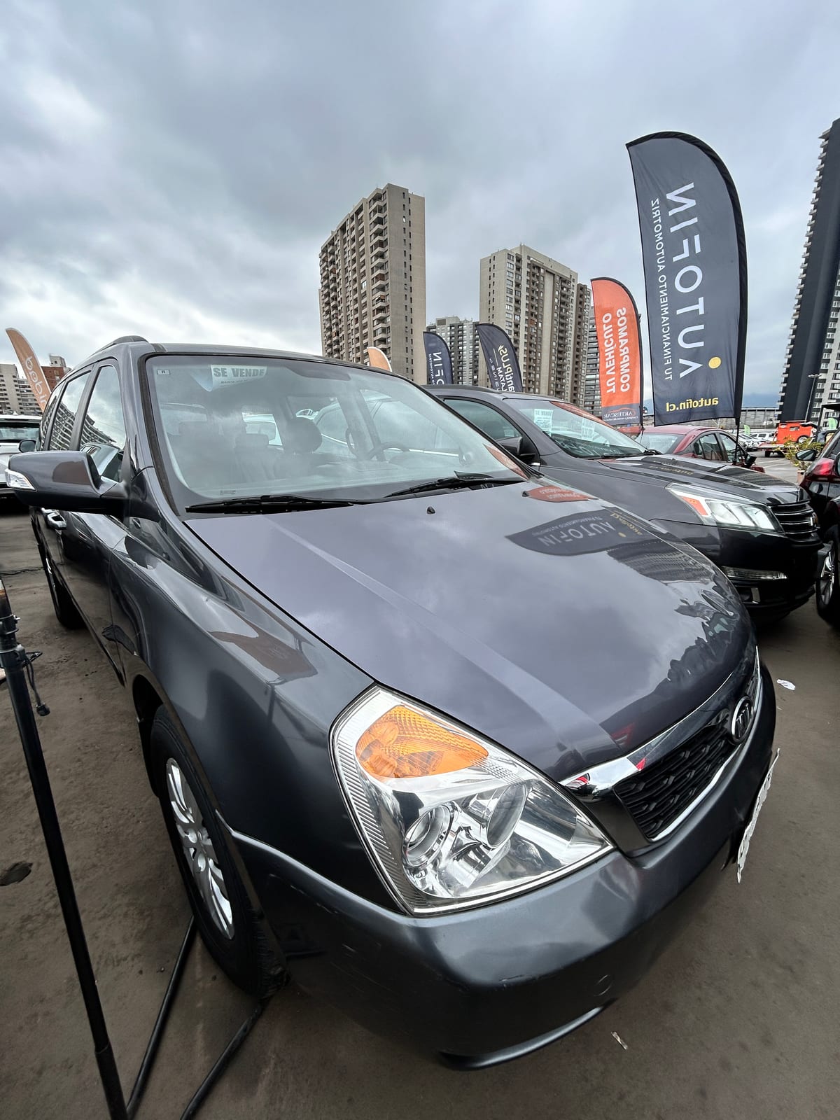 KIA CARNIVAL