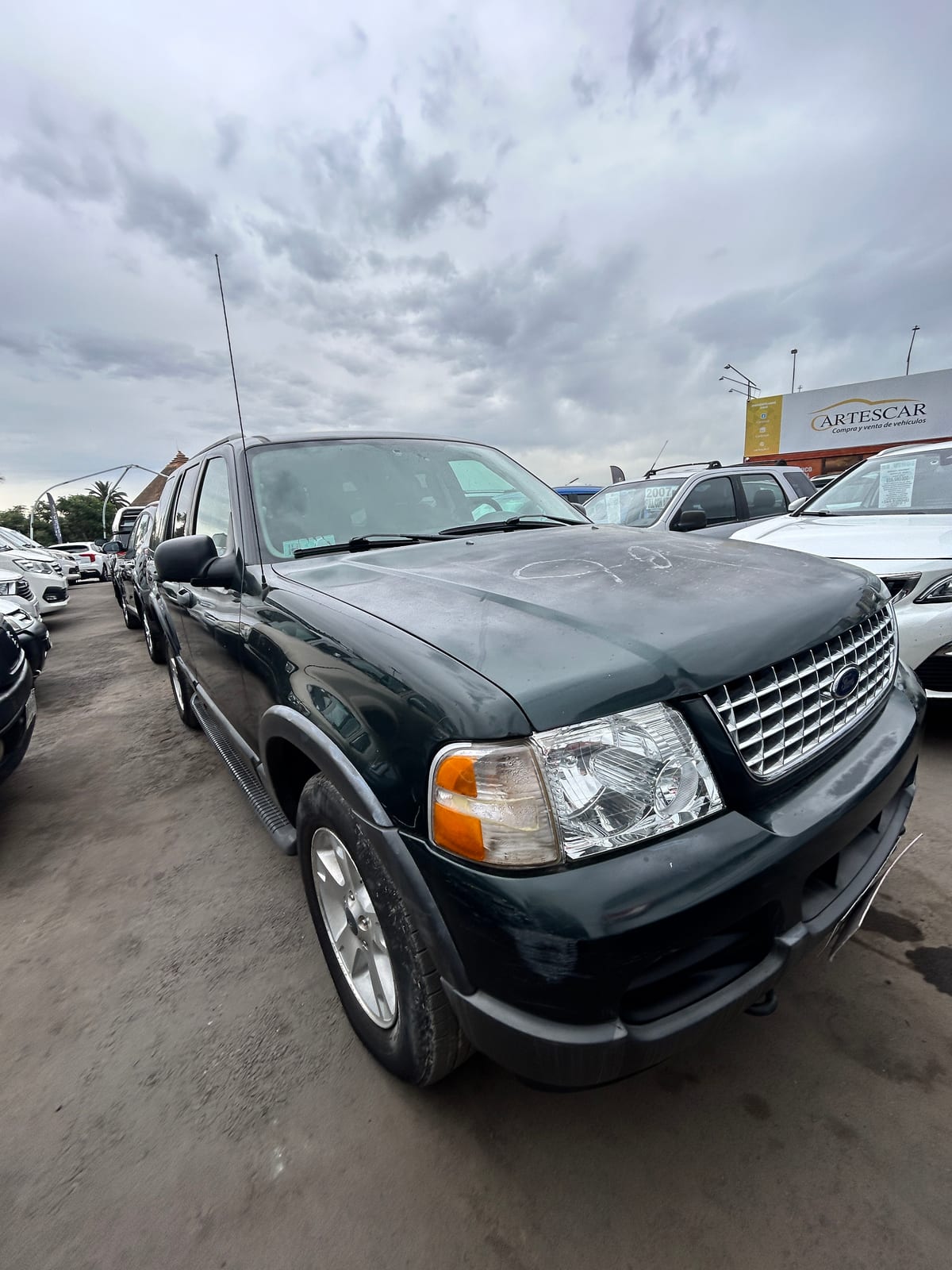 FORD EXPLORER