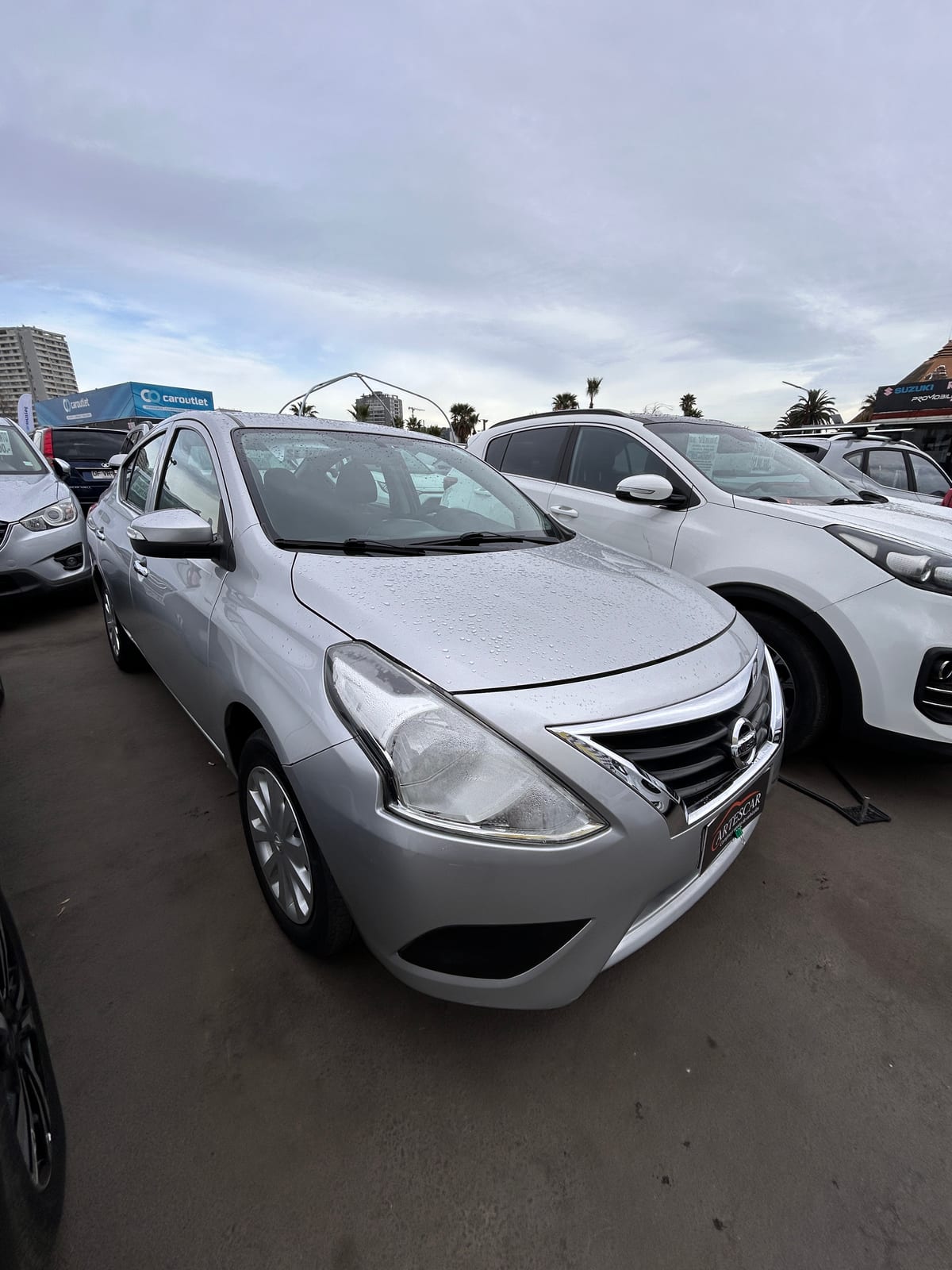NISSAN VERSA