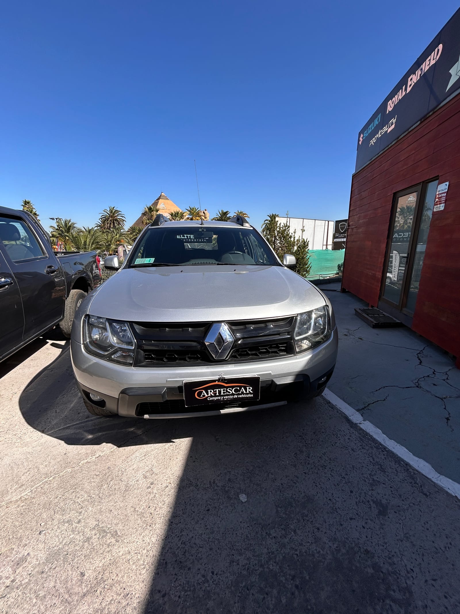 RENAULT Duster