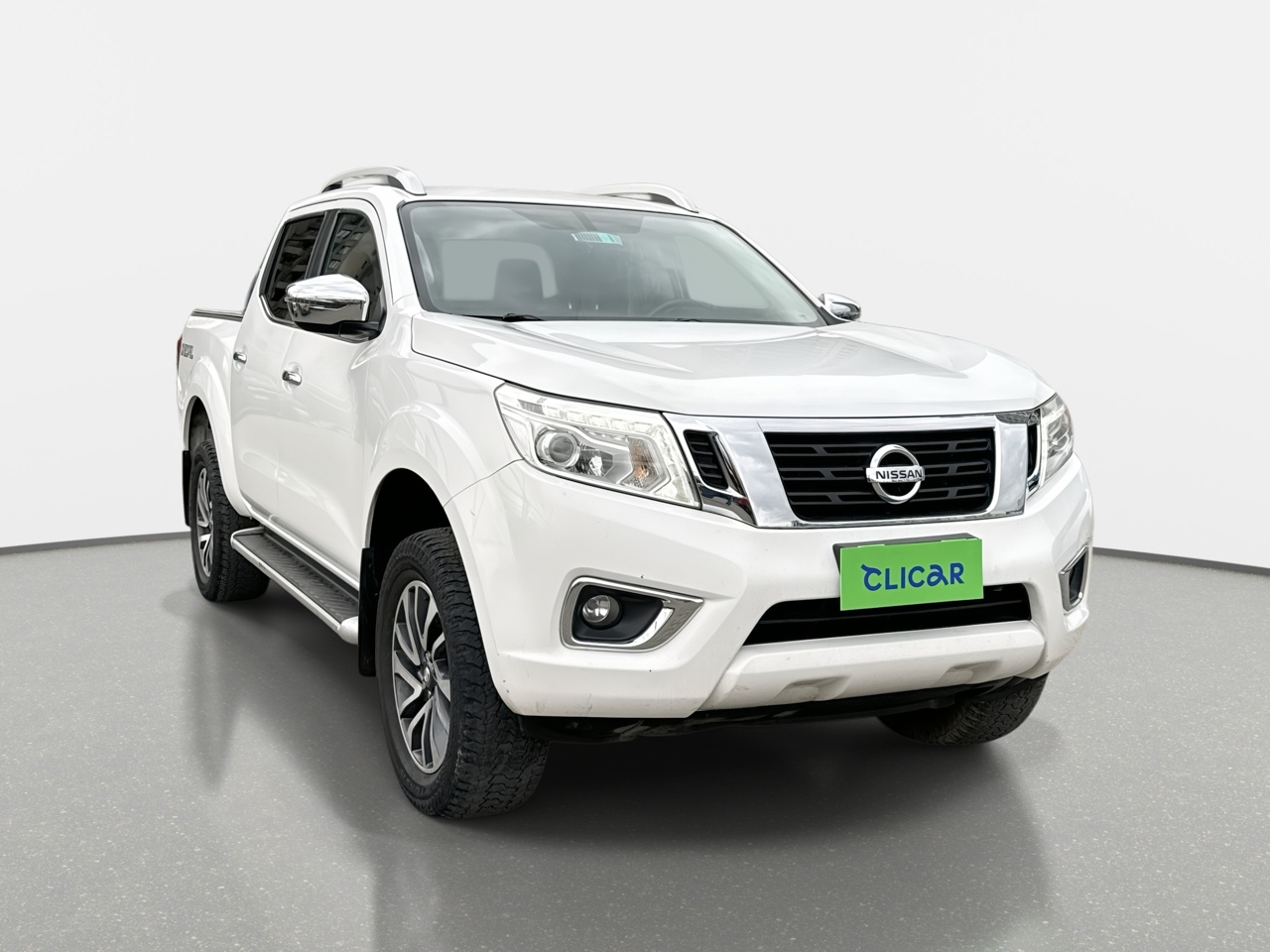 NISSAN Np300
