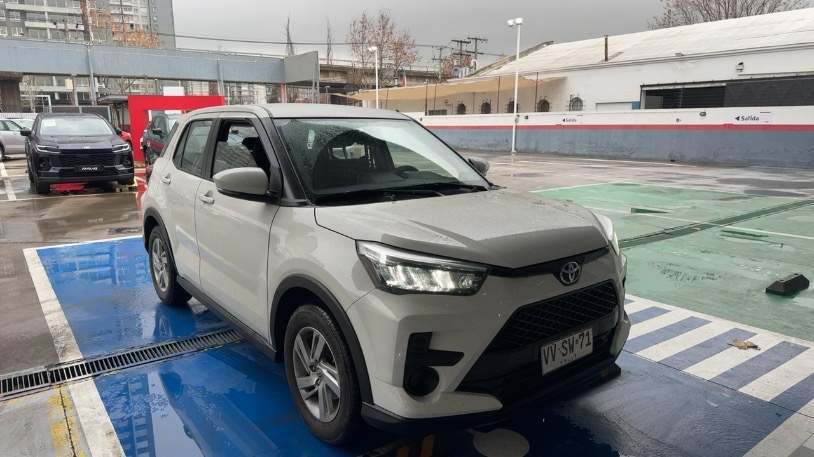 TOYOTA Raize