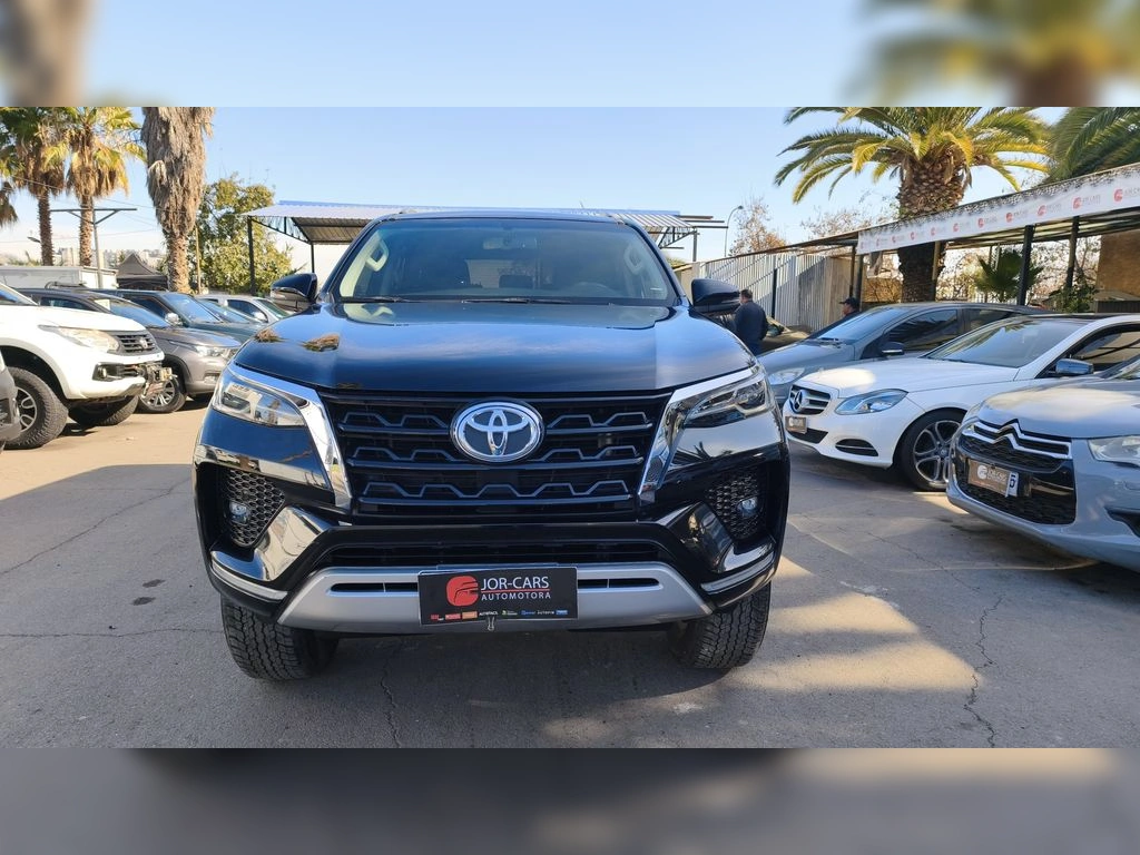 TOYOTA FORTUNER