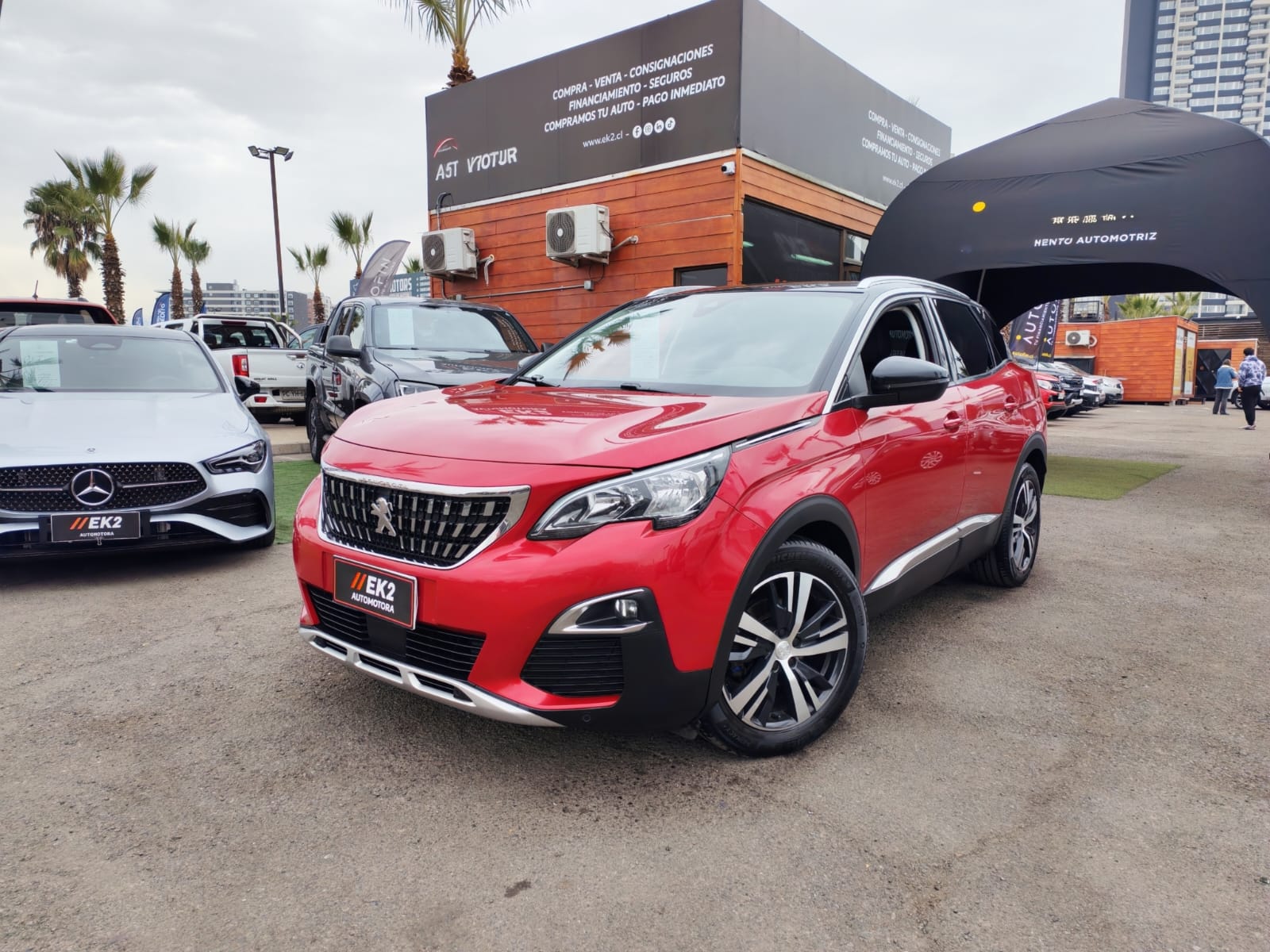 PEUGEOT 3008