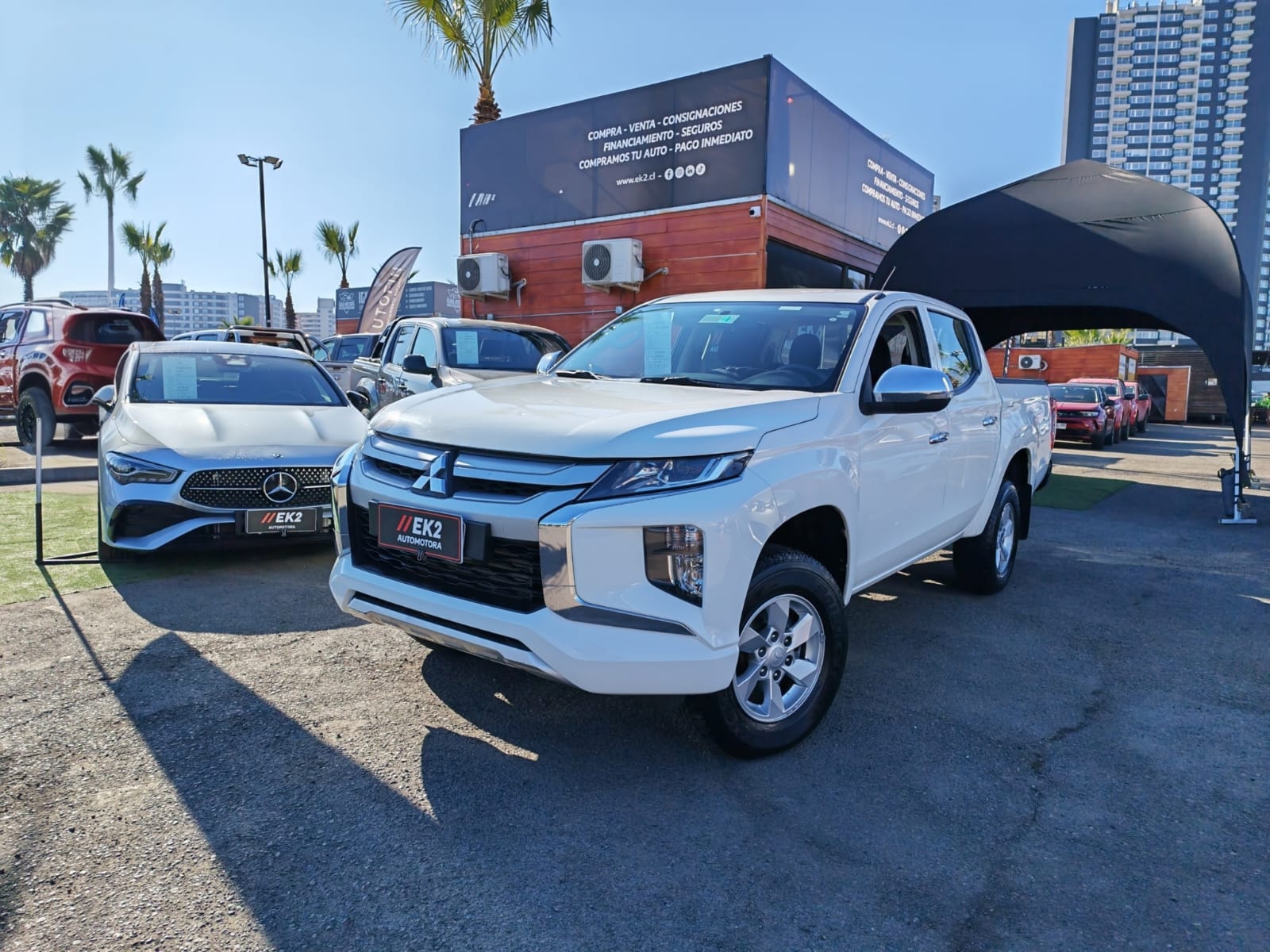 MITSUBISHI L200