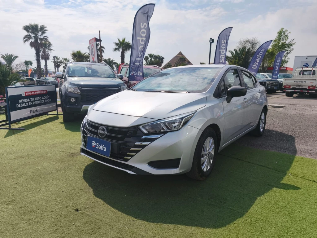 NISSAN VERSA