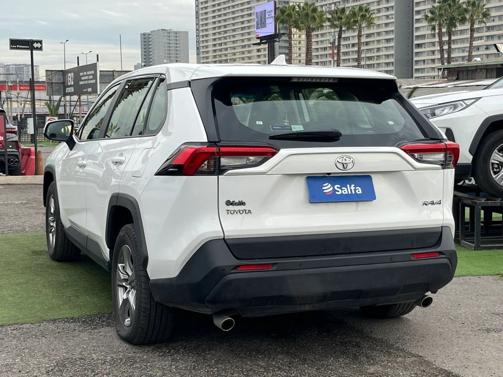 TOYOTA RAV4