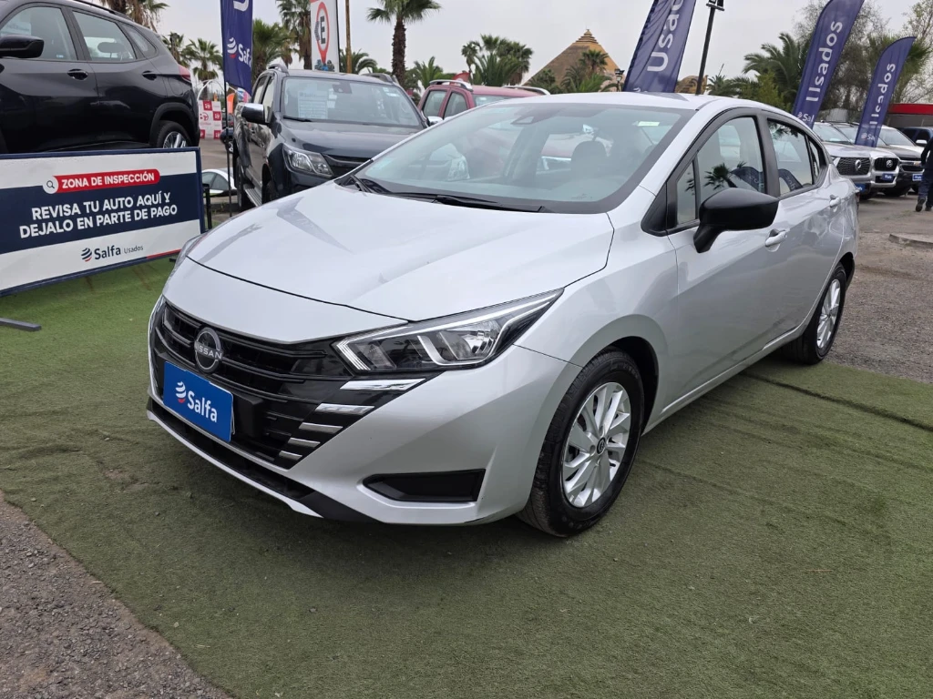 NISSAN VERSA