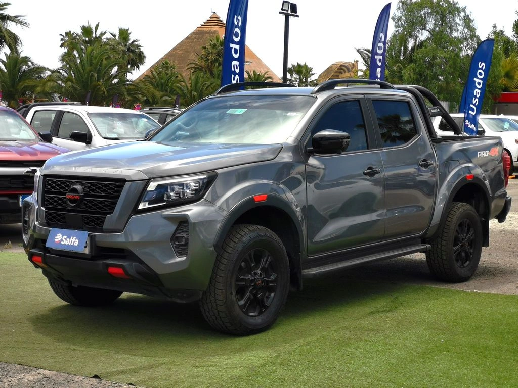 NISSAN NAVARA