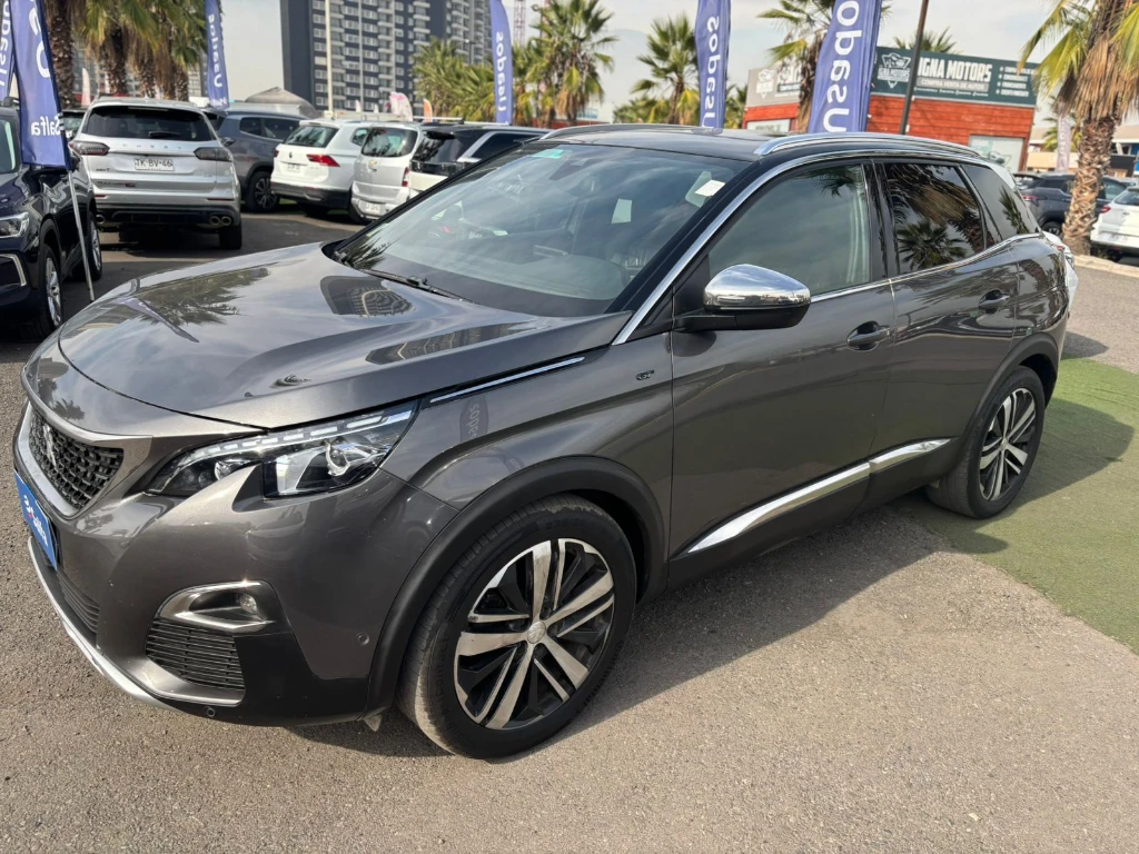 PEUGEOT 3008