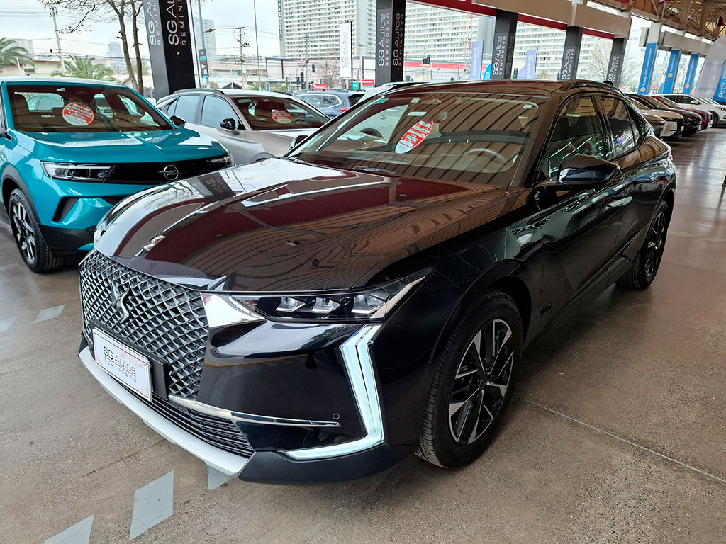 DS 4